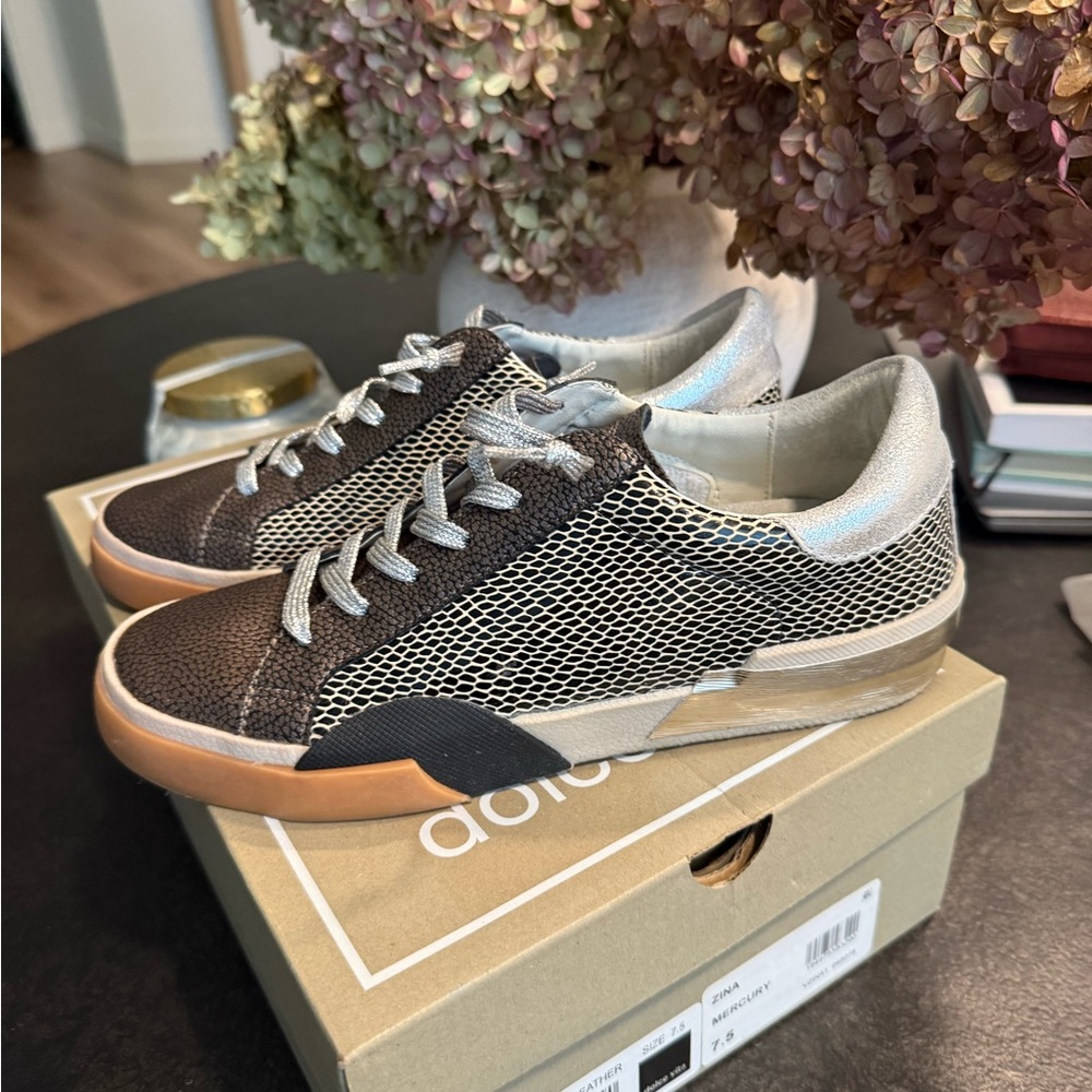 Dolce Vita Zina Sneakers